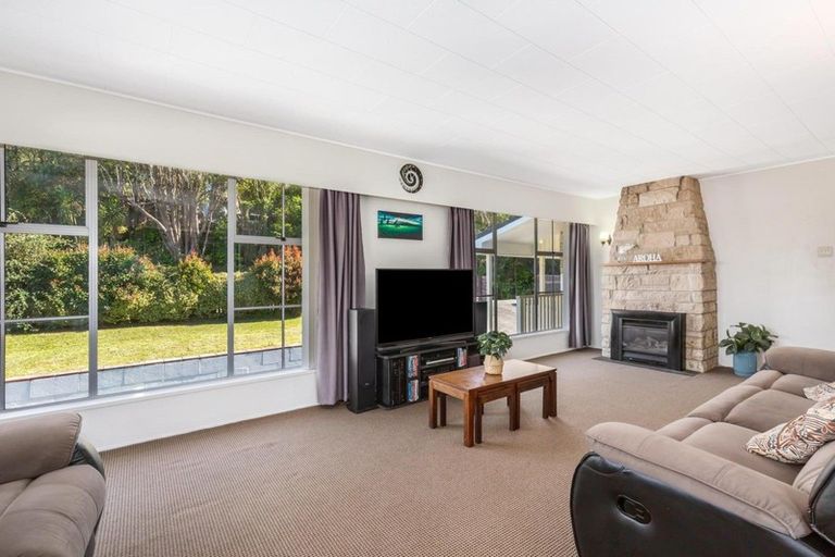 Photo of property in 11 Kotipu Place, Pukerua Bay, 5026