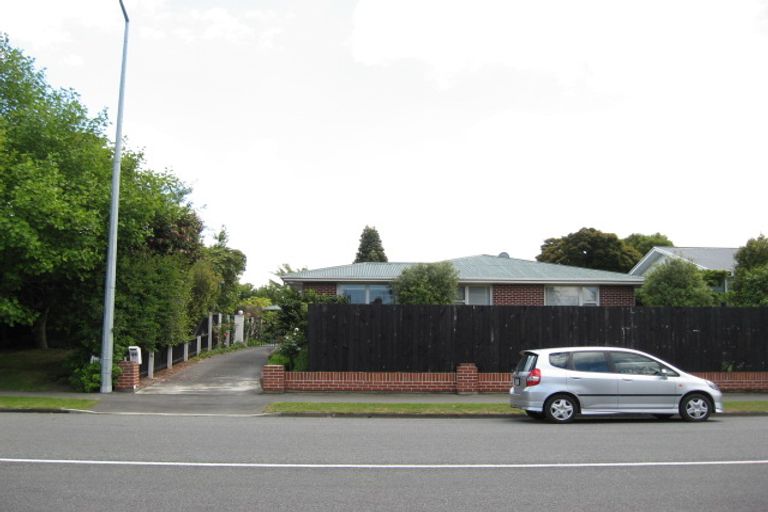 Photo of property in 142 Kendal Avenue, Burnside, Christchurch, 8053