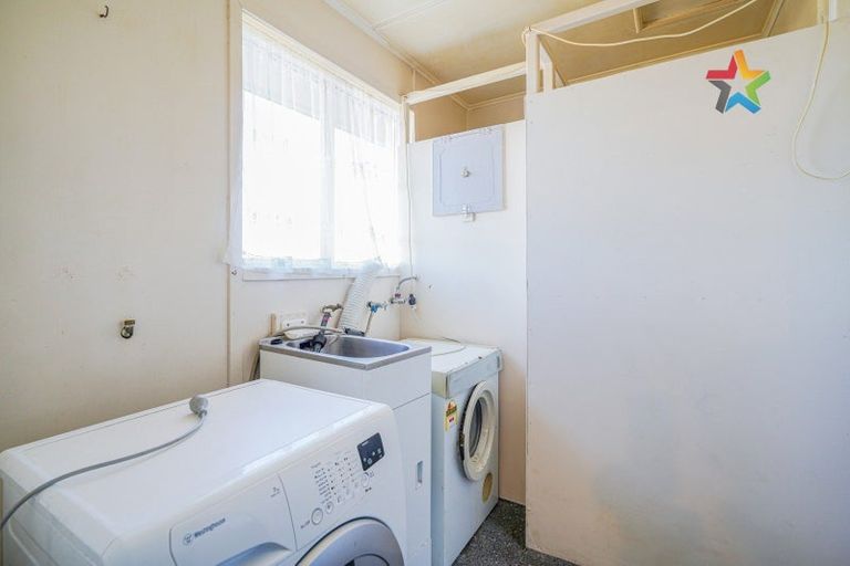 Photo of property in 37 Papatotara Road, Tuatapere, 9620