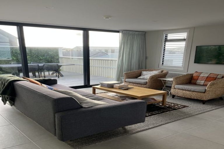 Photo of property in 8a Lyall Parade, Lyall Bay, Wellington, 6022