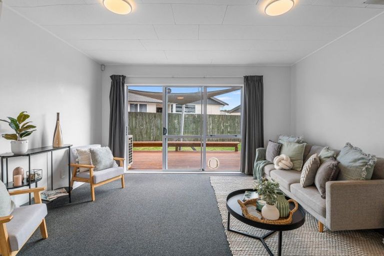 Photo of property in 6 Augustus Earle Place, Pukehangi, Rotorua, 3015