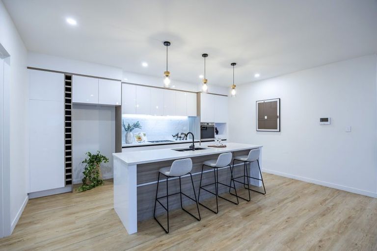 Photo of property in 5 Cutfield Lane, Kumeu, 0810