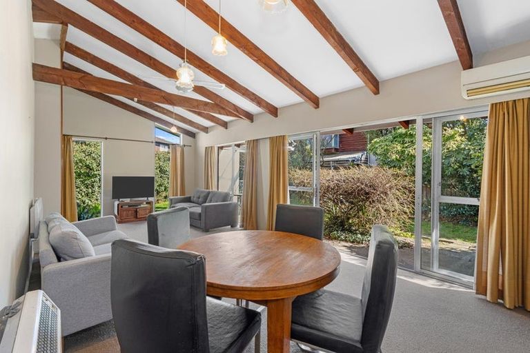 Photo of property in 2/8 Witbrock Crescent, Burnside, Christchurch, 8053