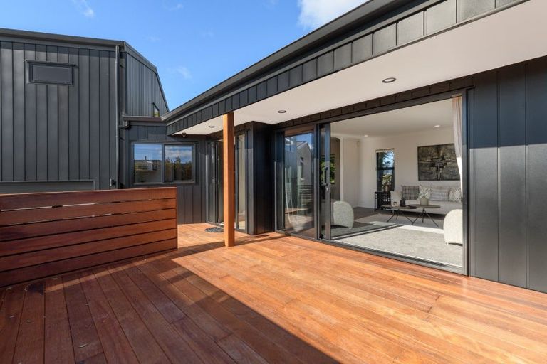 Photo of property in 5 Acklam Avenue, Otumoetai, Tauranga, 3110