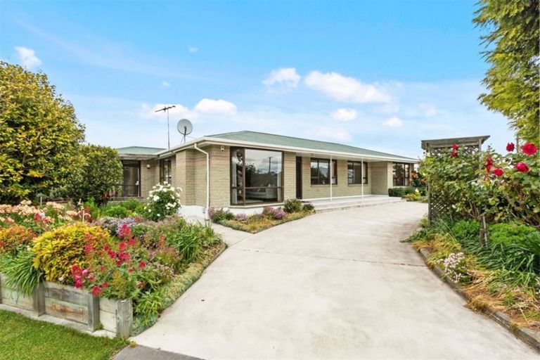 Photo of property in 51 Moffett Street, Islington, Christchurch, 8042
