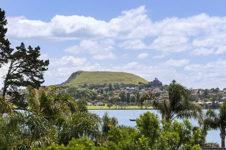 Photo of property in 96 Fisher Parade, Sunnyhills, Auckland, 2010