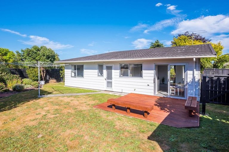 Photo of property in 3a Arthur Grove, Waikanae, 5036