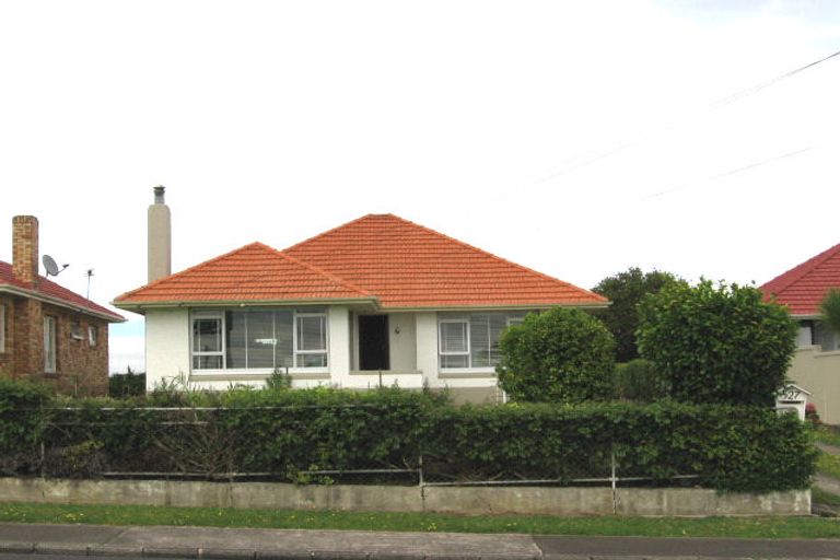 Photo of property in 527 Richardson Road, Mount Roskill, Auckland, 1041