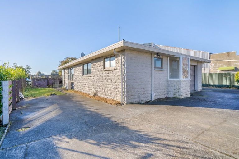 Photo of property in 223c Park Street, Winton, 9720