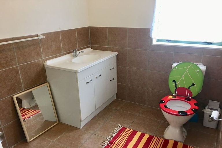 Photo of property in 40 Udys Road, Pakuranga, Auckland, 2010