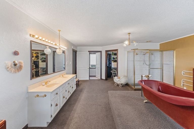 Photo of property in 43 St Annes Crescent, Wattle Downs, Auckland, 2103