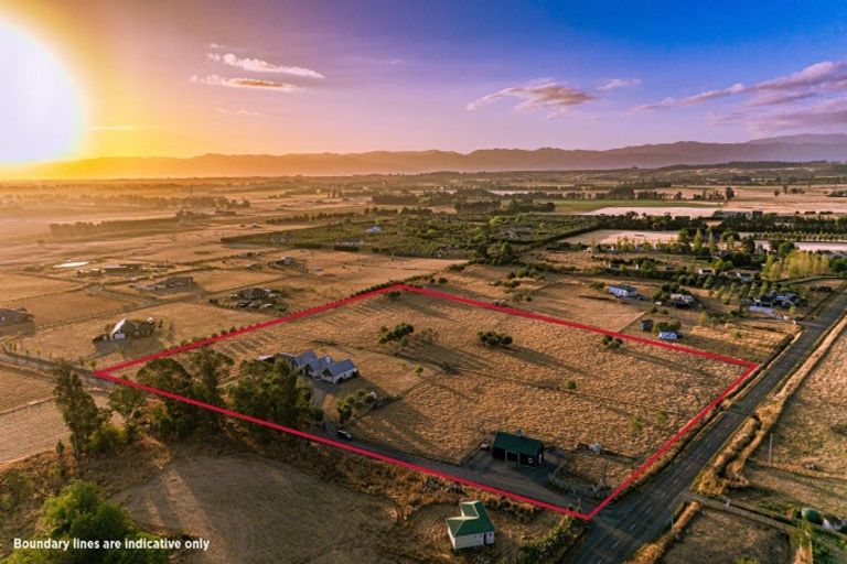 Photo of property in 104 White Rock Road, Martinborough, 5781