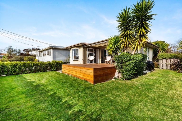 Photo of property in 35 Given Street, Havelock North, 4130