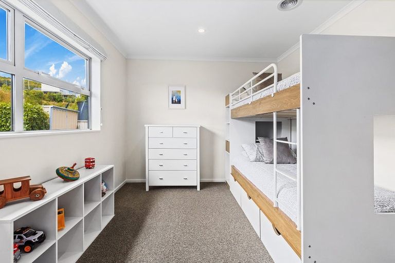 Photo of property in 12 Banks Boulevard, Whitby, Porirua, 5024