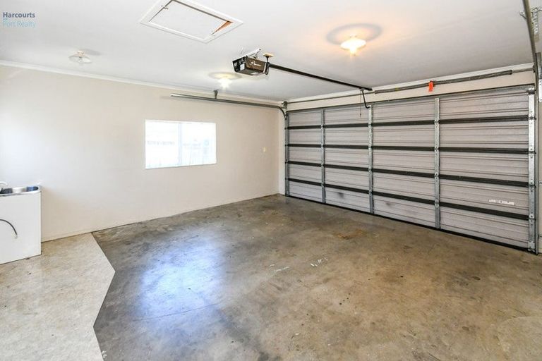 Photo of property in 2 Carisbrook Crescent, Papakura, 2110