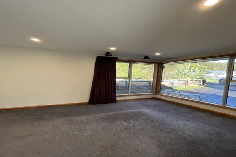Photo of property in 51-59 Kingsley Street, Stokes Valley, Lower Hutt, 5019