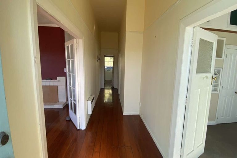 Photo of property in 33 Nottingham Street, Karori, Wellington, 6012