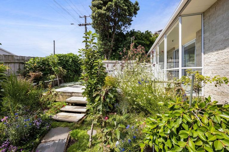 Photo of property in 15a Parsons Street, Vogeltown, New Plymouth, 4310