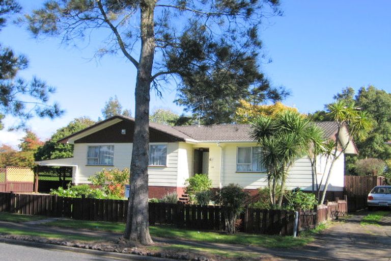 Photo of property in 14 Sandrine Avenue, Clover Park, Auckland, 2019