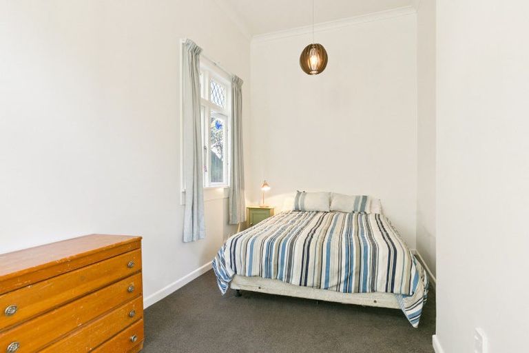 Photo of property in 201 Melbourne Road, Island Bay, Wellington, 6023