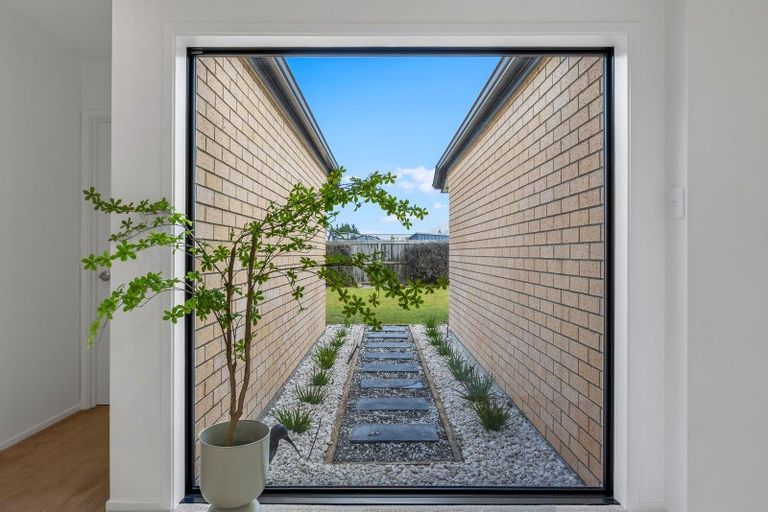 Photo of property in 19 Bethany Road, Rolleston, 7614