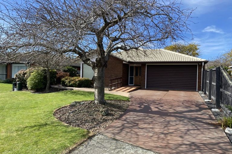 Photo of property in 2/12 Dumfries Drive, Hei Hei, Christchurch, 8042