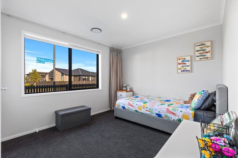 Photo of property in 1 Salers Lane, Papamoa, 3118