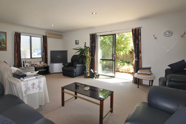 Photo of property in 112 Shields Street, Clyde, 9330