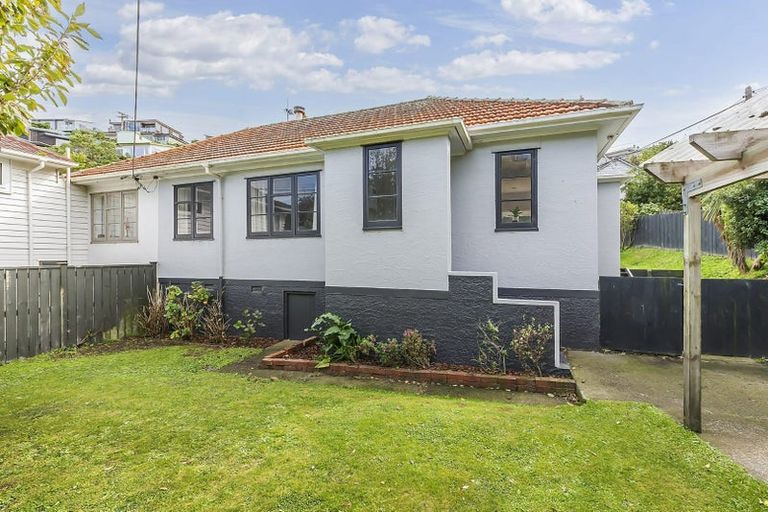 Photo of property in 129 Onslow Road, Khandallah, Wellington, 6035