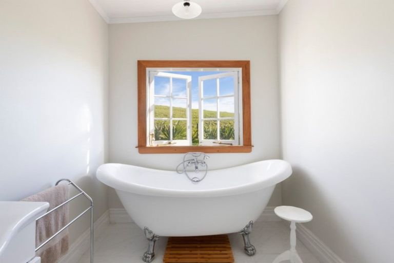 Photo of property in 14 Syd Smith Road, Oruawharo, Wellsford, 0975