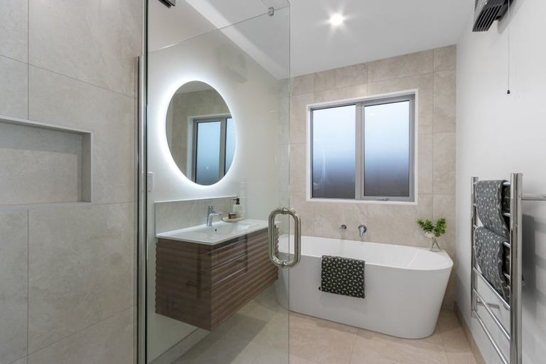 Photo of property in 5 Lorenzos Lane, Halswell, Christchurch, 8025