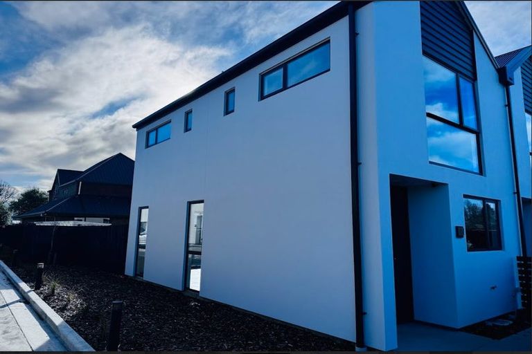 Photo of property in 7/29 Main Road South, Sockburn, Christchurch, 8042