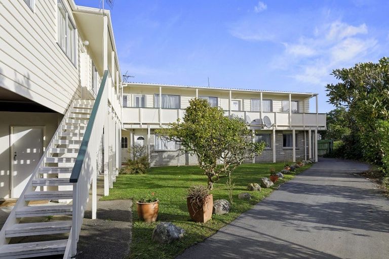 Photo of property in 6/19 Pirie Crescent, Moera, Lower Hutt, 5010