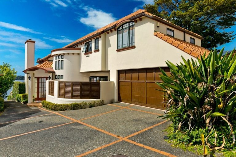 Photo of property in 4/76 Shakespeare Road, Milford, Auckland, 0620