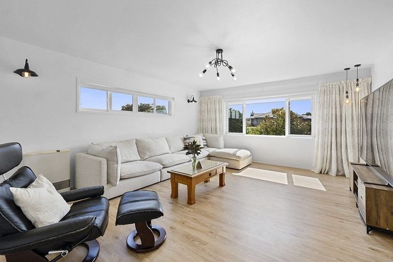 Photo of property in 37 Aratapu Street, Waitara, 4320