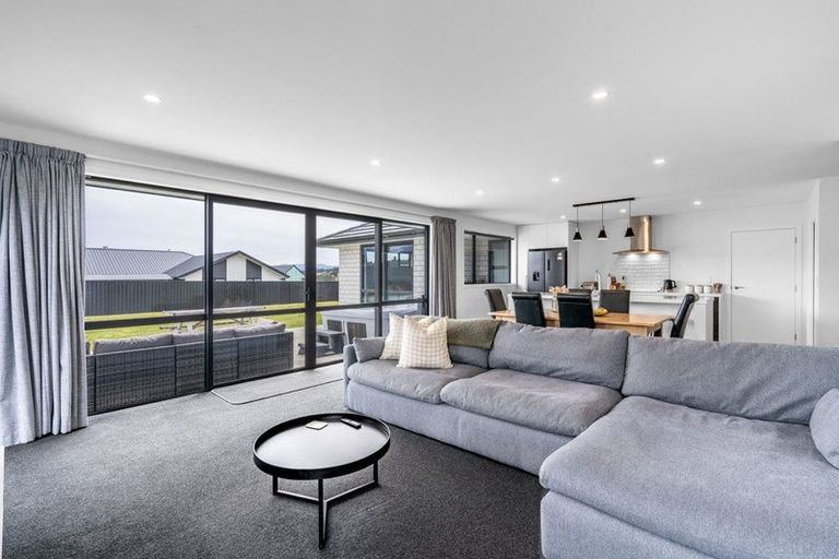 Photo of property in 14 Ralph Moir Drive, Te Anau, 9679