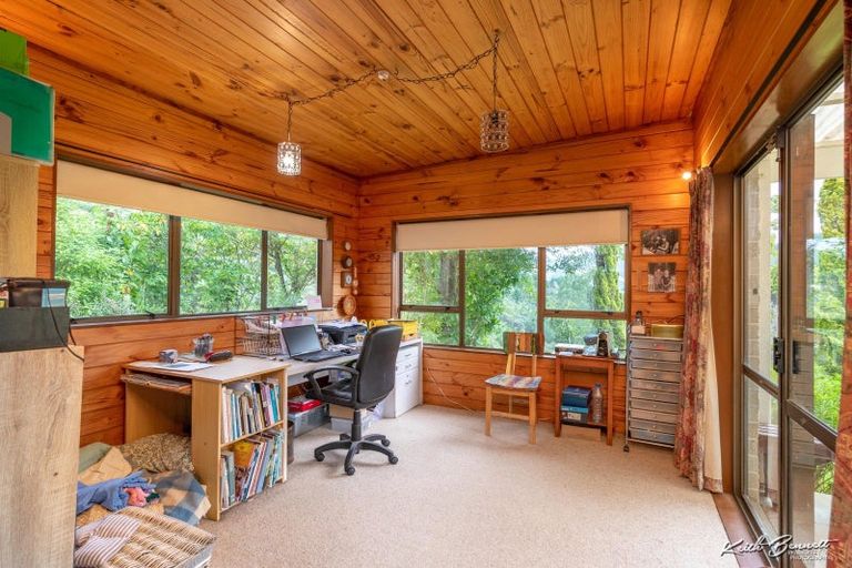 Photo of property in 695 Whitemans Valley Road, Whitemans Valley, Upper Hutt, 5371