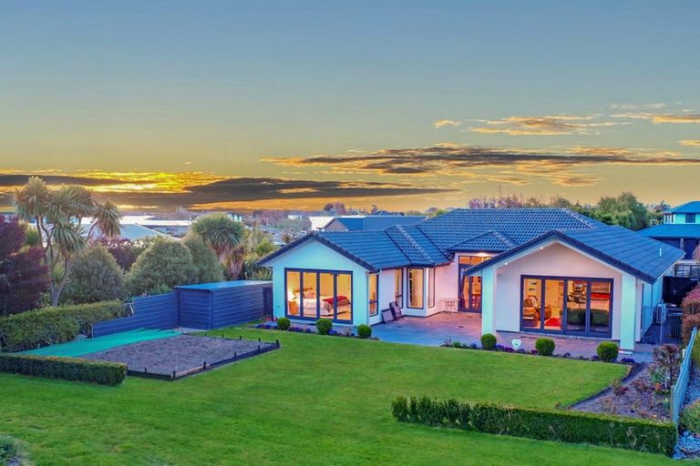 Photo of property in 20 Ludlow Drive, Huntingdon, Ashburton, 7774