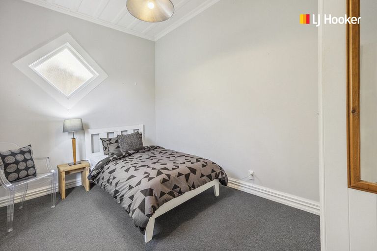 Photo of property in 52 Sutherland Street, Dunedin Central, Dunedin, 9016