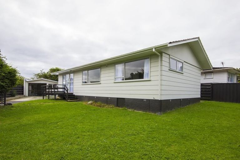 Photo of property in 8 Carbery Place, Manurewa, Auckland, 2102