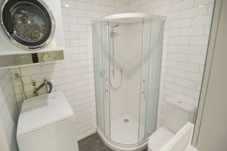 Photo of property in 21 Asquith Terrace, Brooklyn, Wellington, 6021