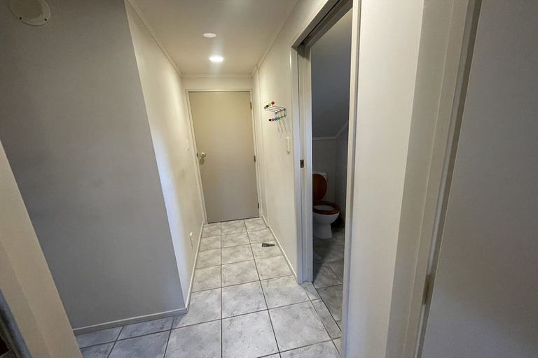 Photo of property in 180 Marine Parade North, Piha, New Lynn, 0772