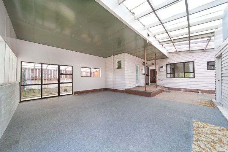 Photo of property in 53 Valley Road, Hikurangi, 0114