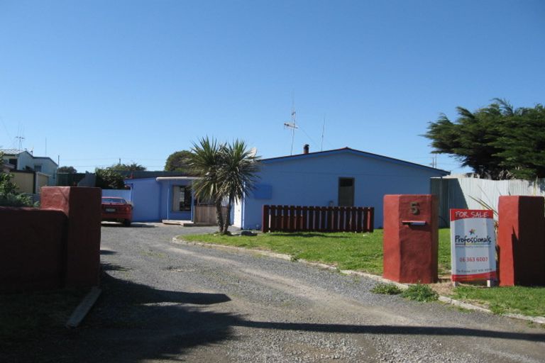 Photo of property in 5 Muapoko Street, Himatangi Beach, Foxton, 4891