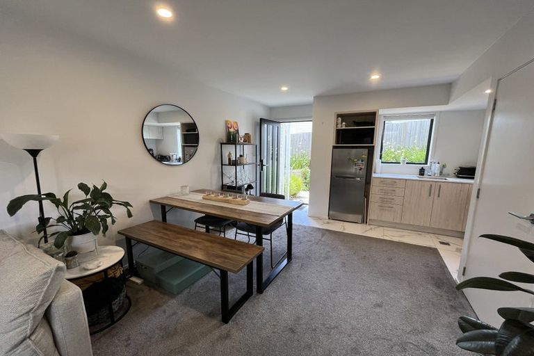 Photo of property in 5/45 Vera Road, Te Atatu South, Auckland, 0610