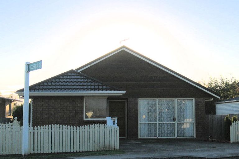 Photo of property in 27 Eatwell Avenue, Paraparaumu Beach, Paraparaumu, 5032