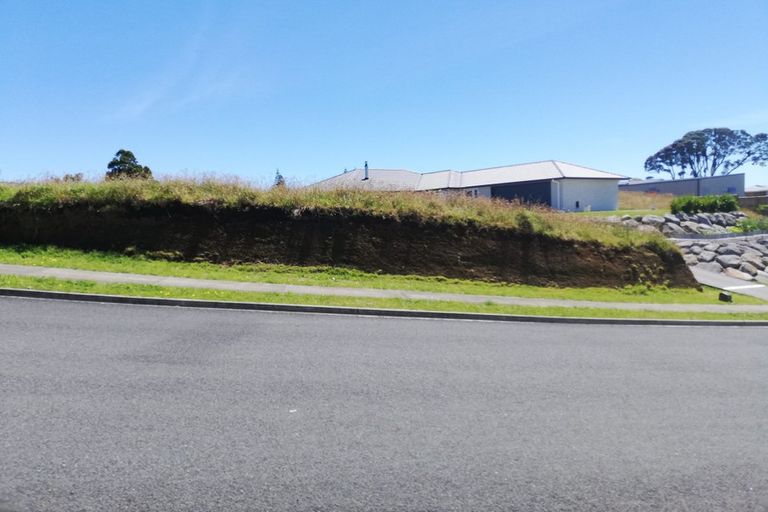 Photo of property in 5 Jersey Place, Bell Block, New Plymouth, 4312