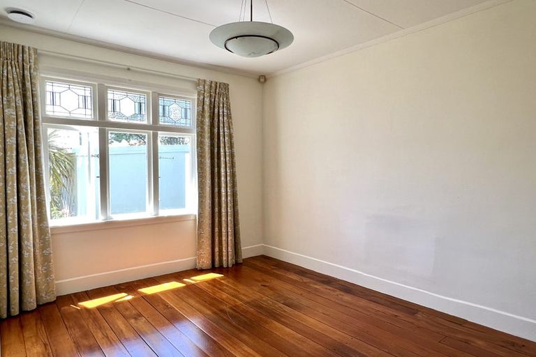 Photo of property in 460 Broadway, Miramar, Wellington, 6022