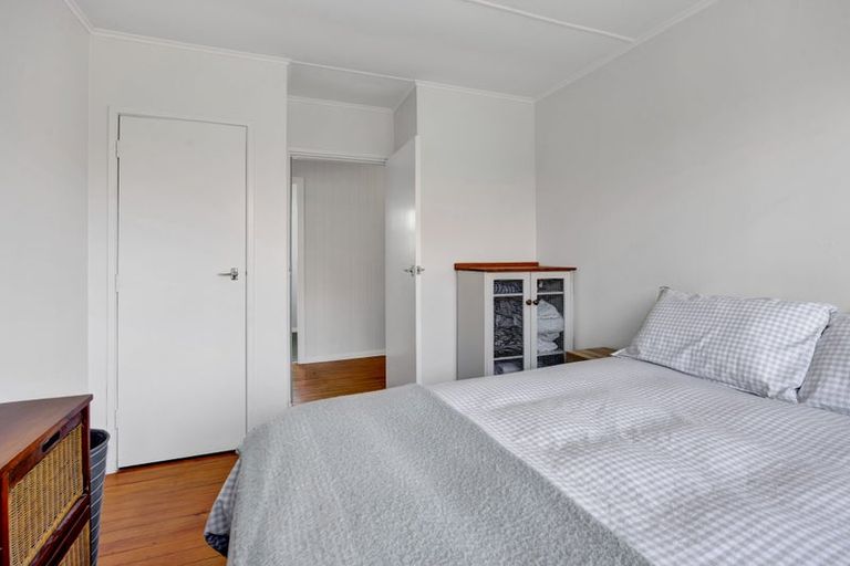 Photo of property in 24 Upjohn Street, Brooklands, New Plymouth, 4310