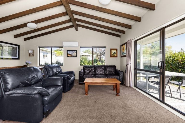 Photo of property in 2/24 Durham Drive, Havelock North, 4130